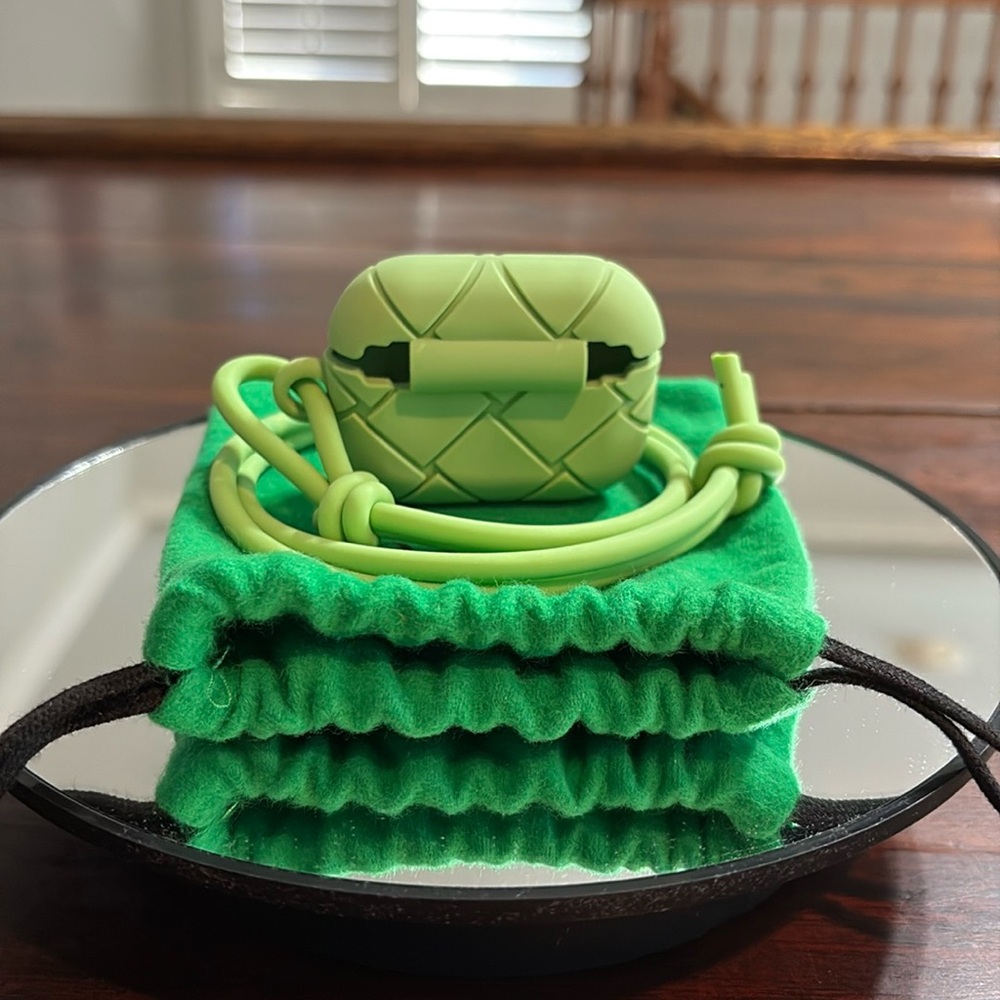 BOTTEGA VENETA Quilted AirPods Case with Strap - Picture 3 of 6